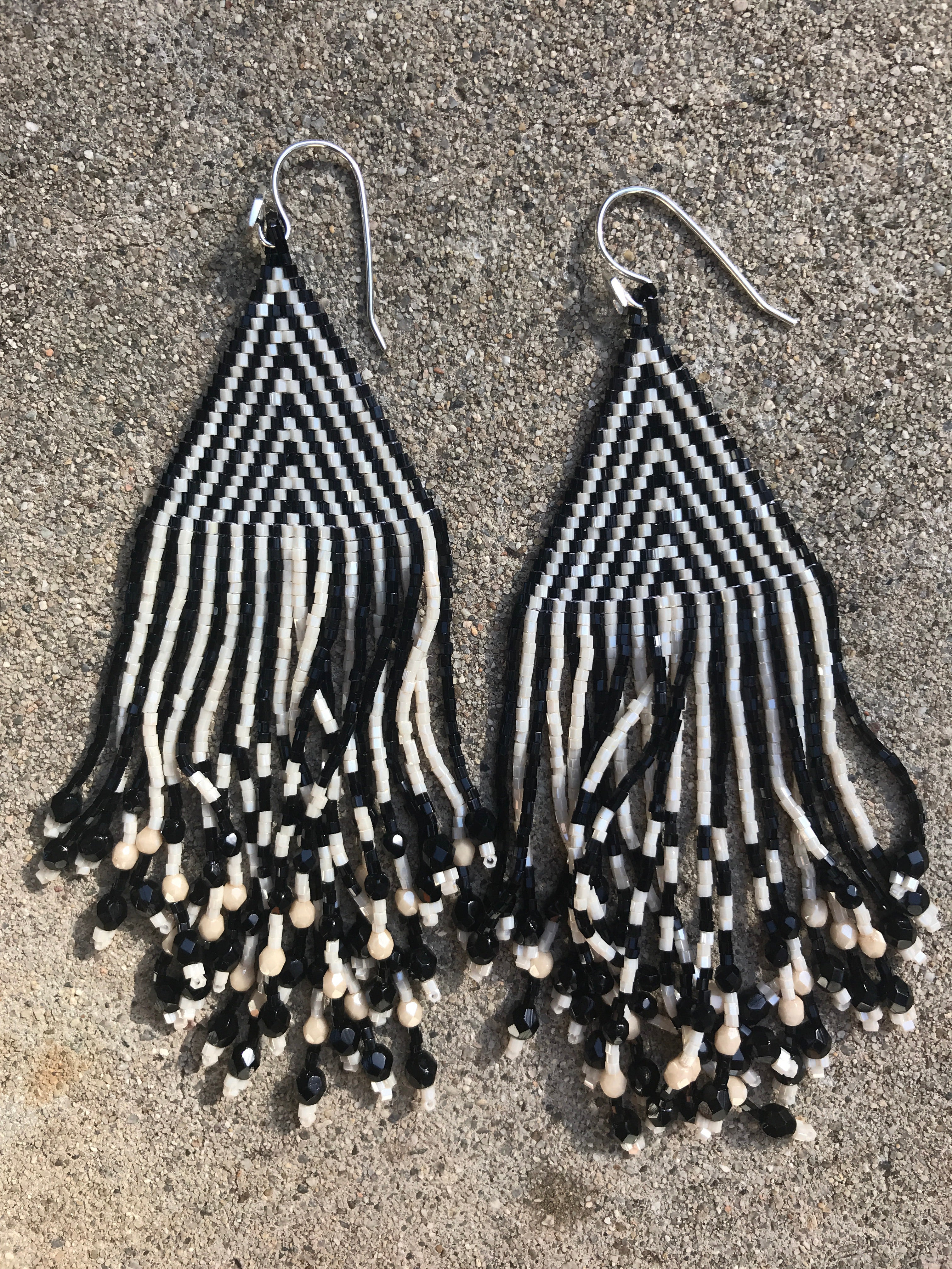 Huichol Love Fiero Earrings - CARAVAN OUTPOST