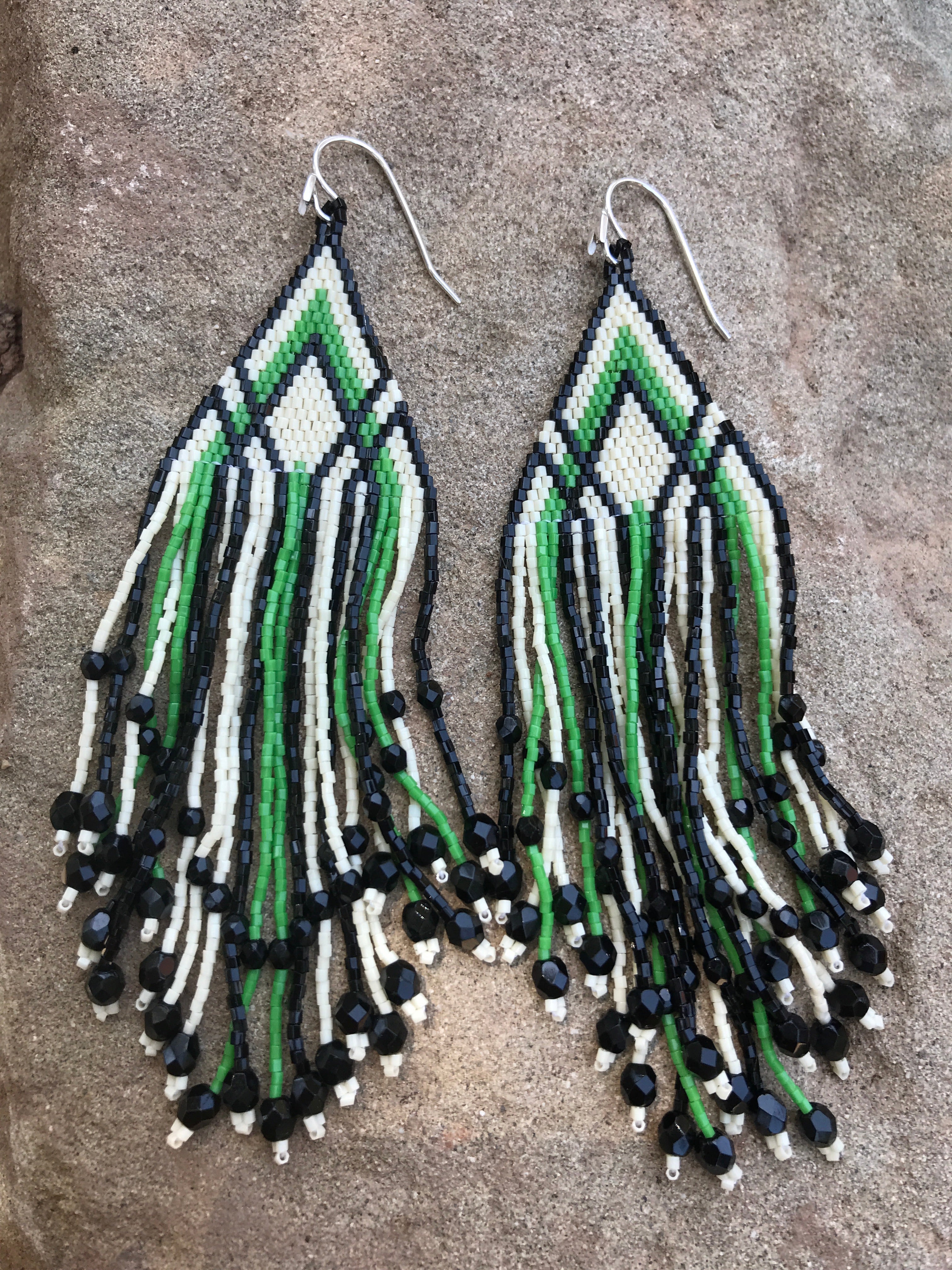 Huichol Love Fiero Earrings - CARAVAN OUTPOST