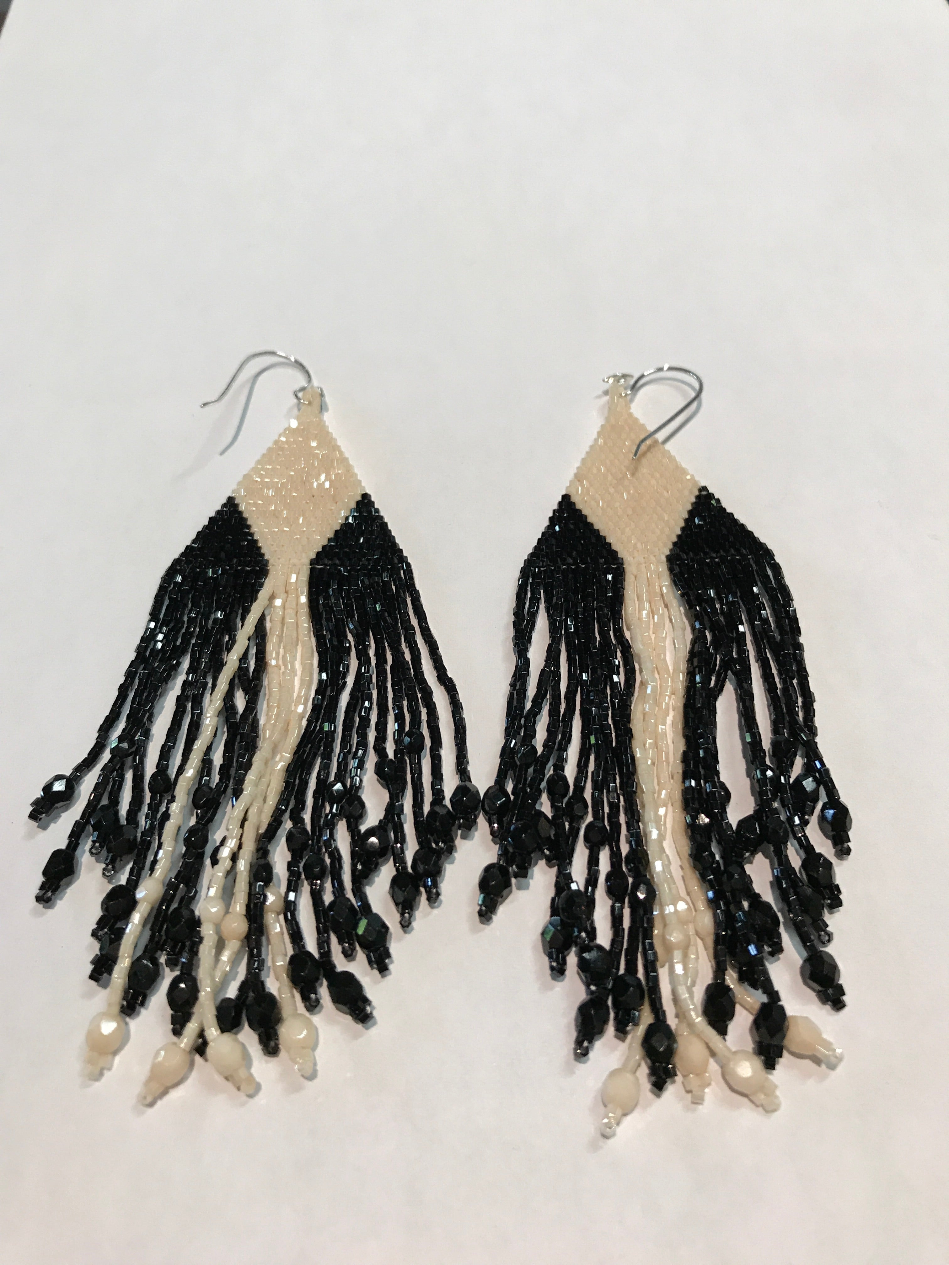 Huichol Love Fiero Earrings - CARAVAN OUTPOST