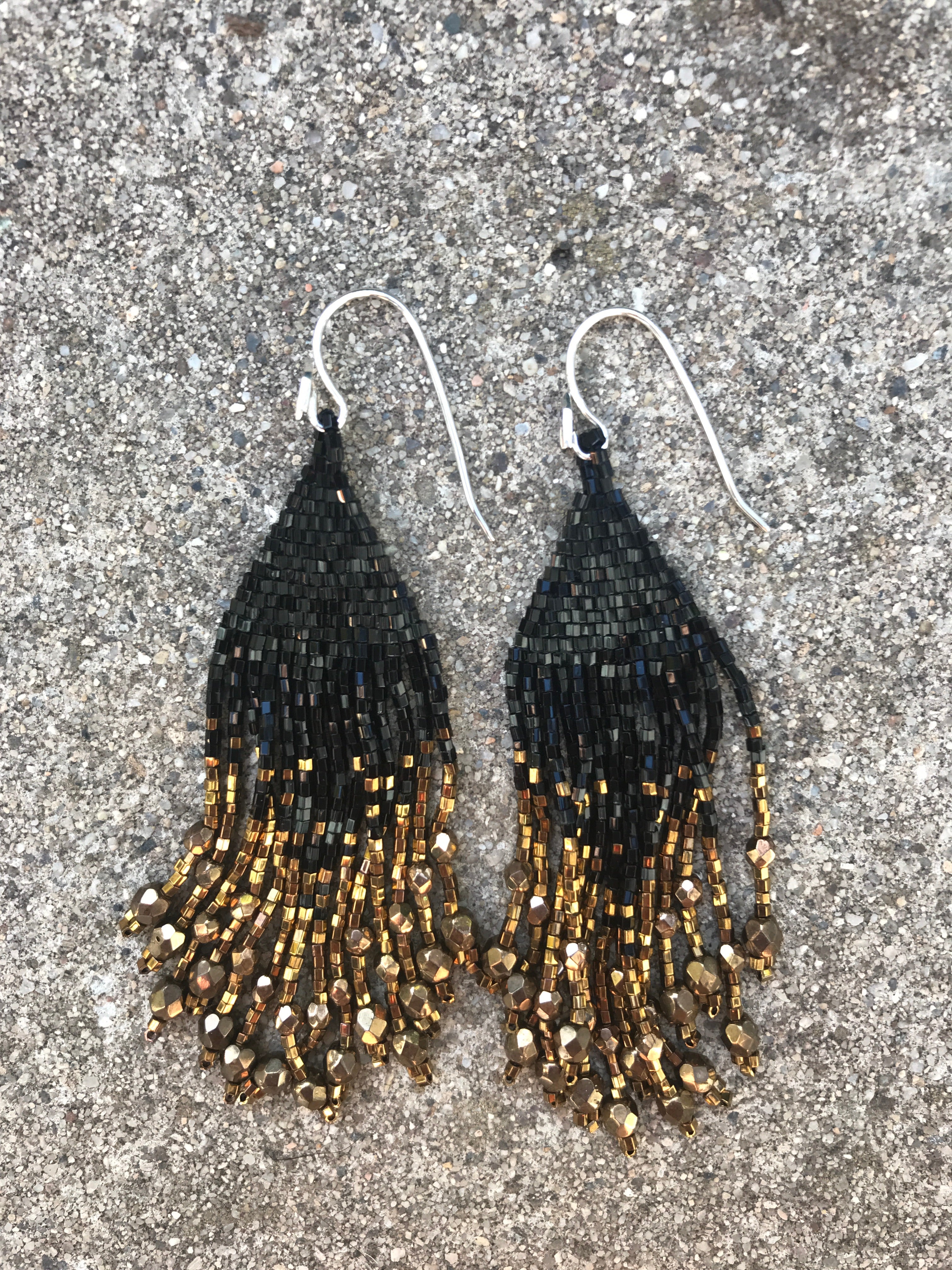 Huichol Love Fiero Earrings - CARAVAN OUTPOST