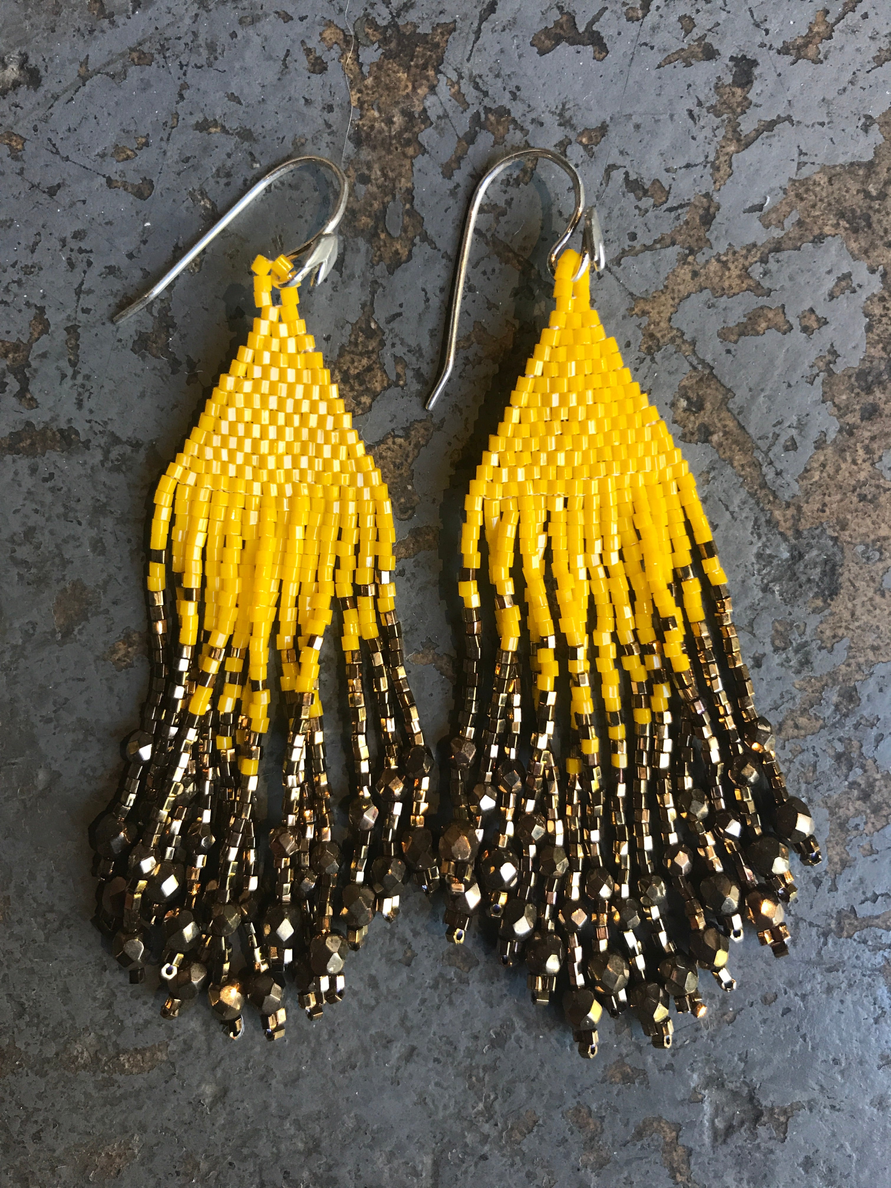 Huichol Love Fiero Earrings - CARAVAN OUTPOST
