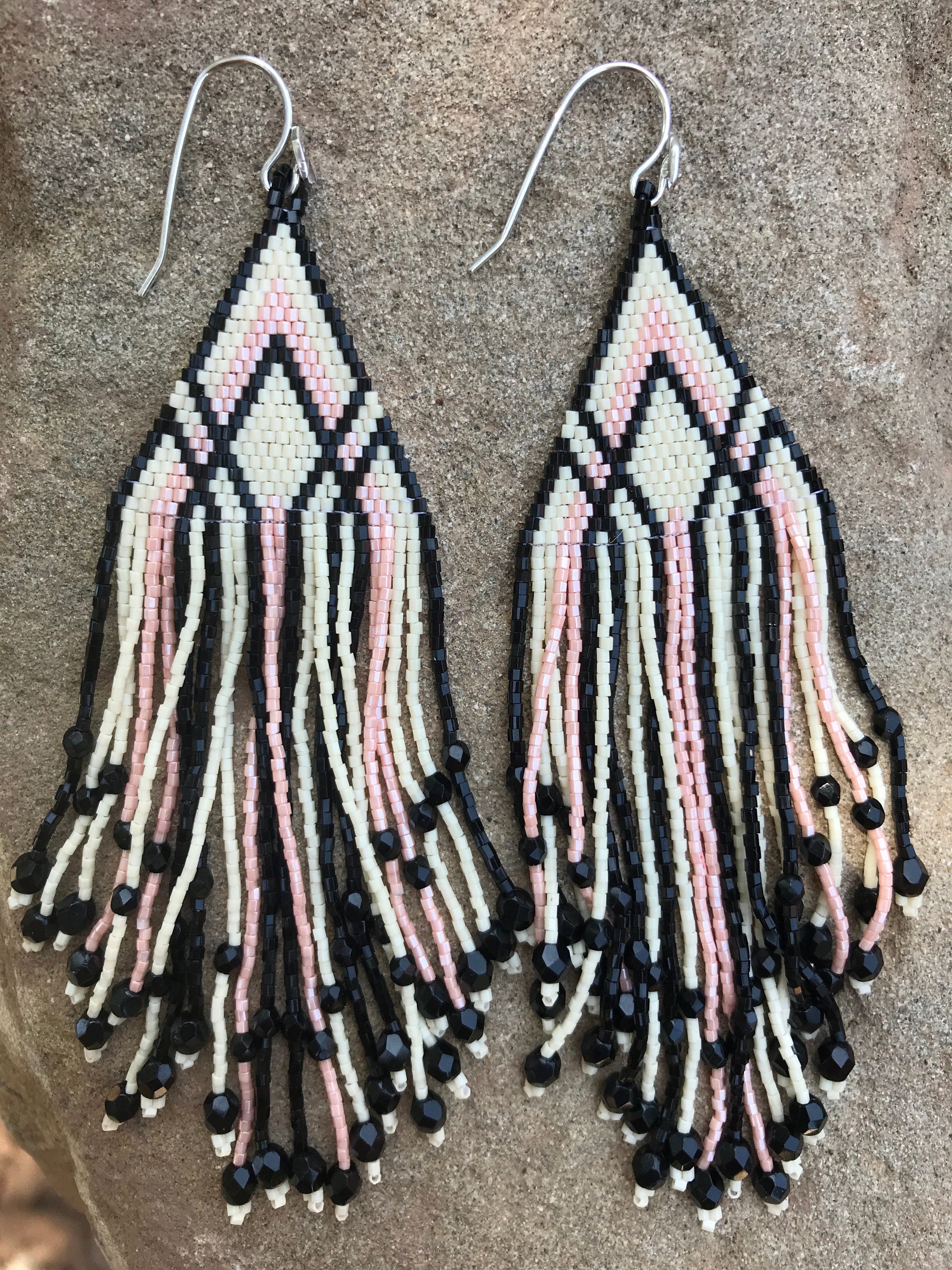 Huichol Love Fiero Earrings - CARAVAN OUTPOST