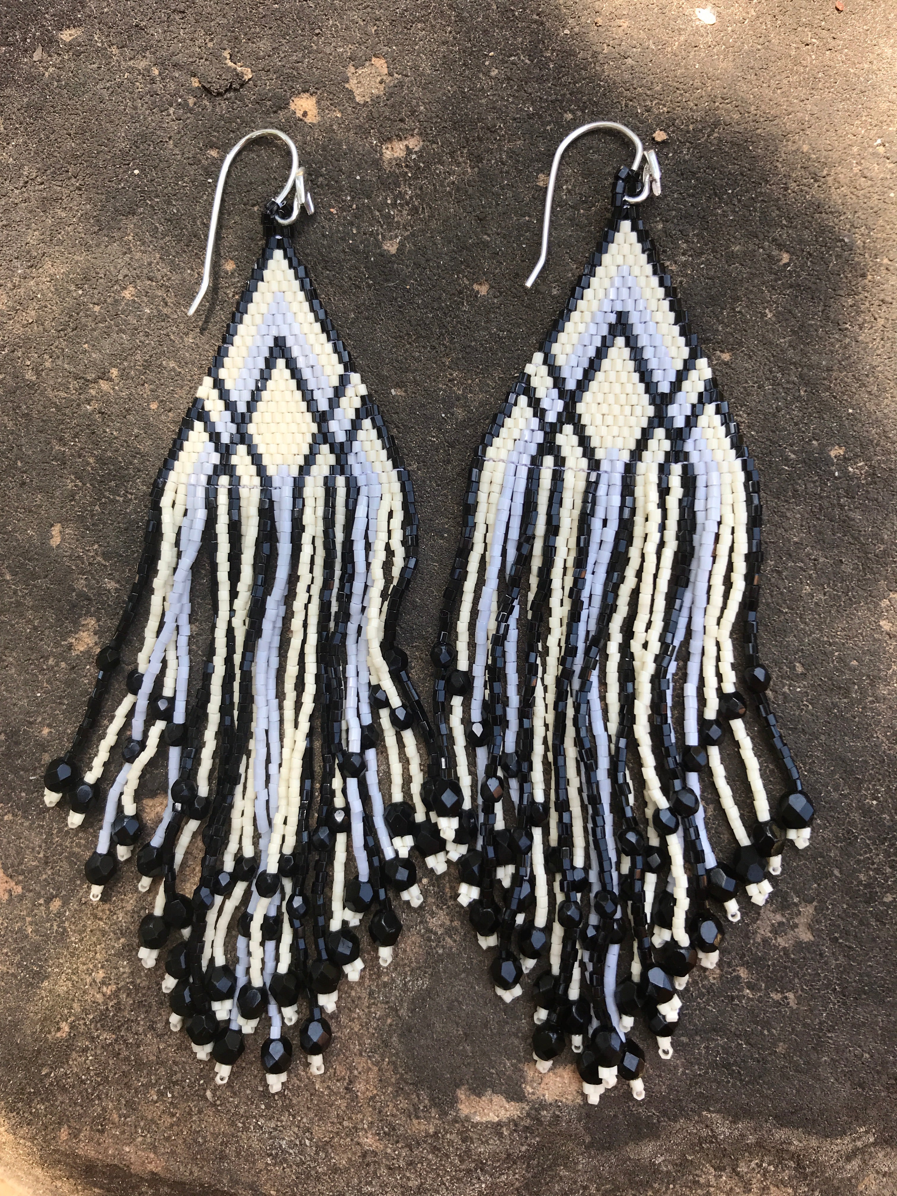 Huichol Love Fiero Earrings - CARAVAN OUTPOST