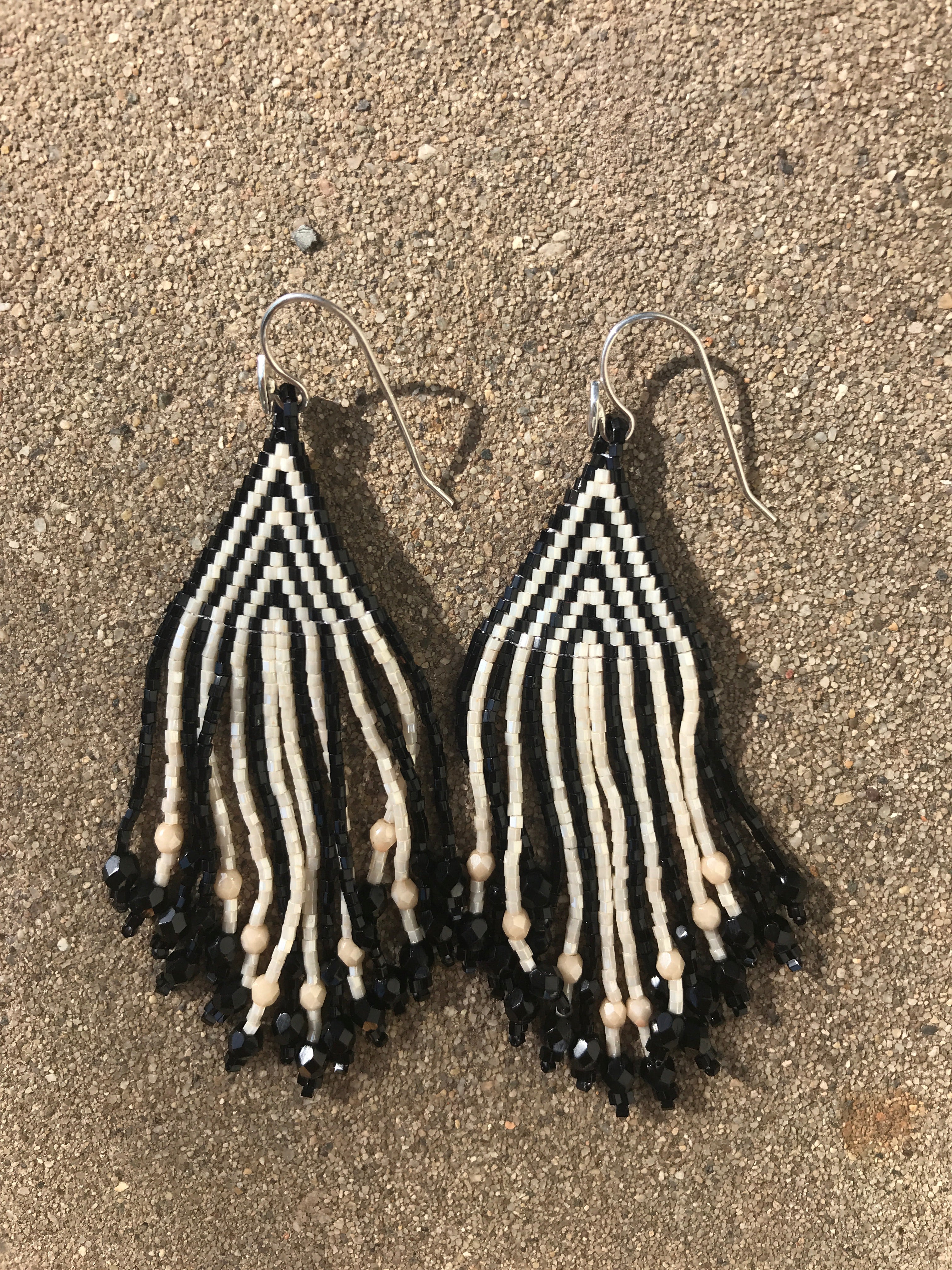 Huichol Love Fiero Earrings - CARAVAN OUTPOST