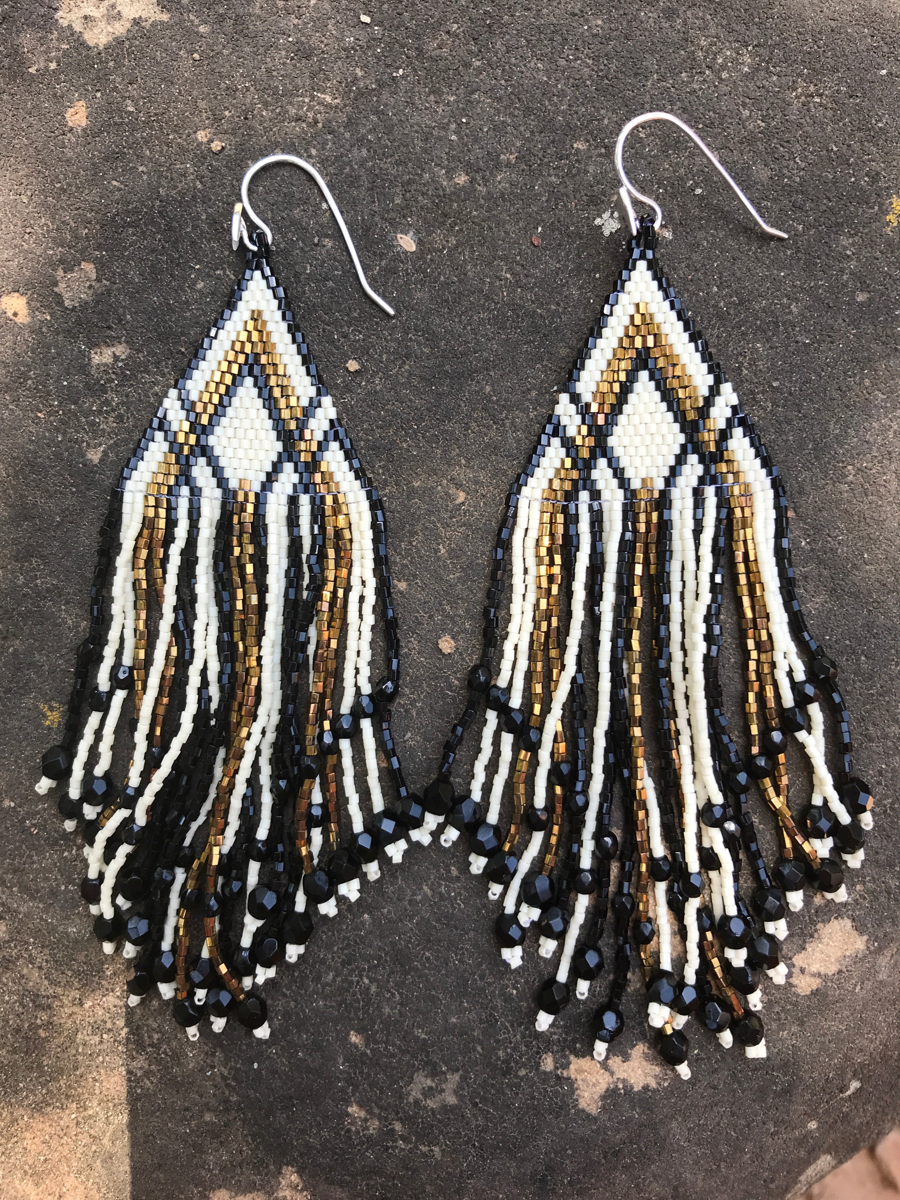Huichol Love Fiero Earrings - CARAVAN OUTPOST